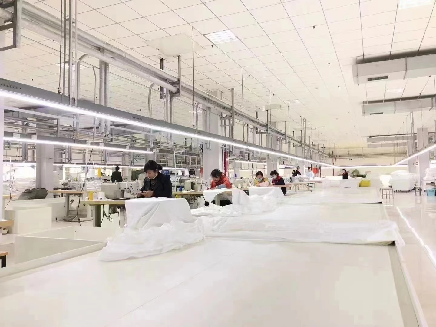 酒店床单四件套,采用Oeko-tex标准RFID标签,梭织工艺,平纹风格,300TC,4件套床品