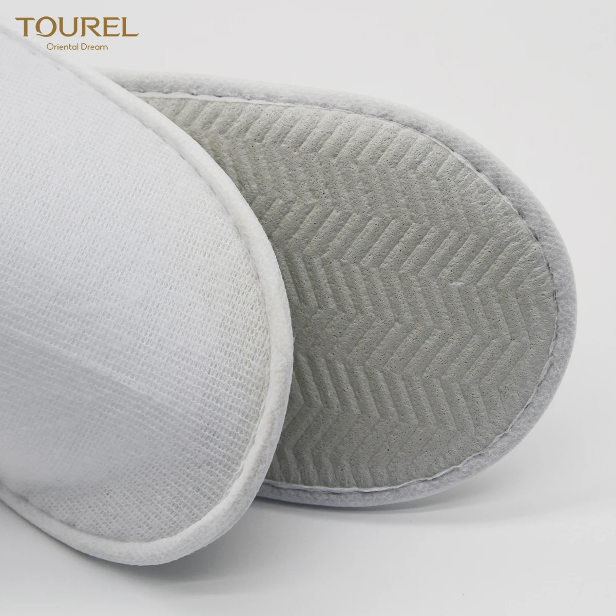 White Coral Fleece Eco-friendly Disposable Hotel Slippers For Women