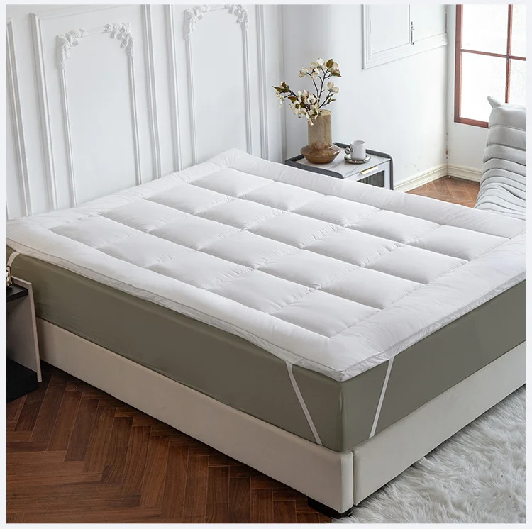 High Density Foam Queen Mattress Topper Washable And Memory Feature For Hotels And Home Use