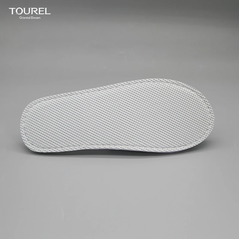 Wholesale Light Weight Cotton Coral Fleece Disposable Hotel Slippers Non-slip Eva Sole Spa Customization Logo Cheap Comfortable