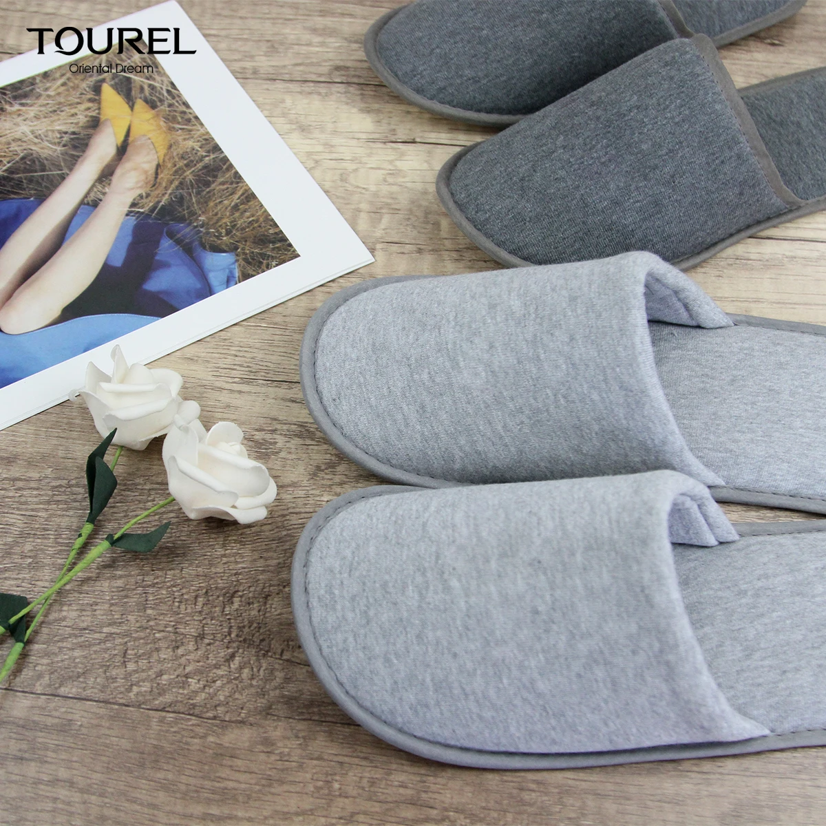 Wholesale Eco-friendly Luxury Hotel Slippers Non-slip Sugarcane Pulp Sole 100% Biodegradable Disposable Coral Fleece Bag