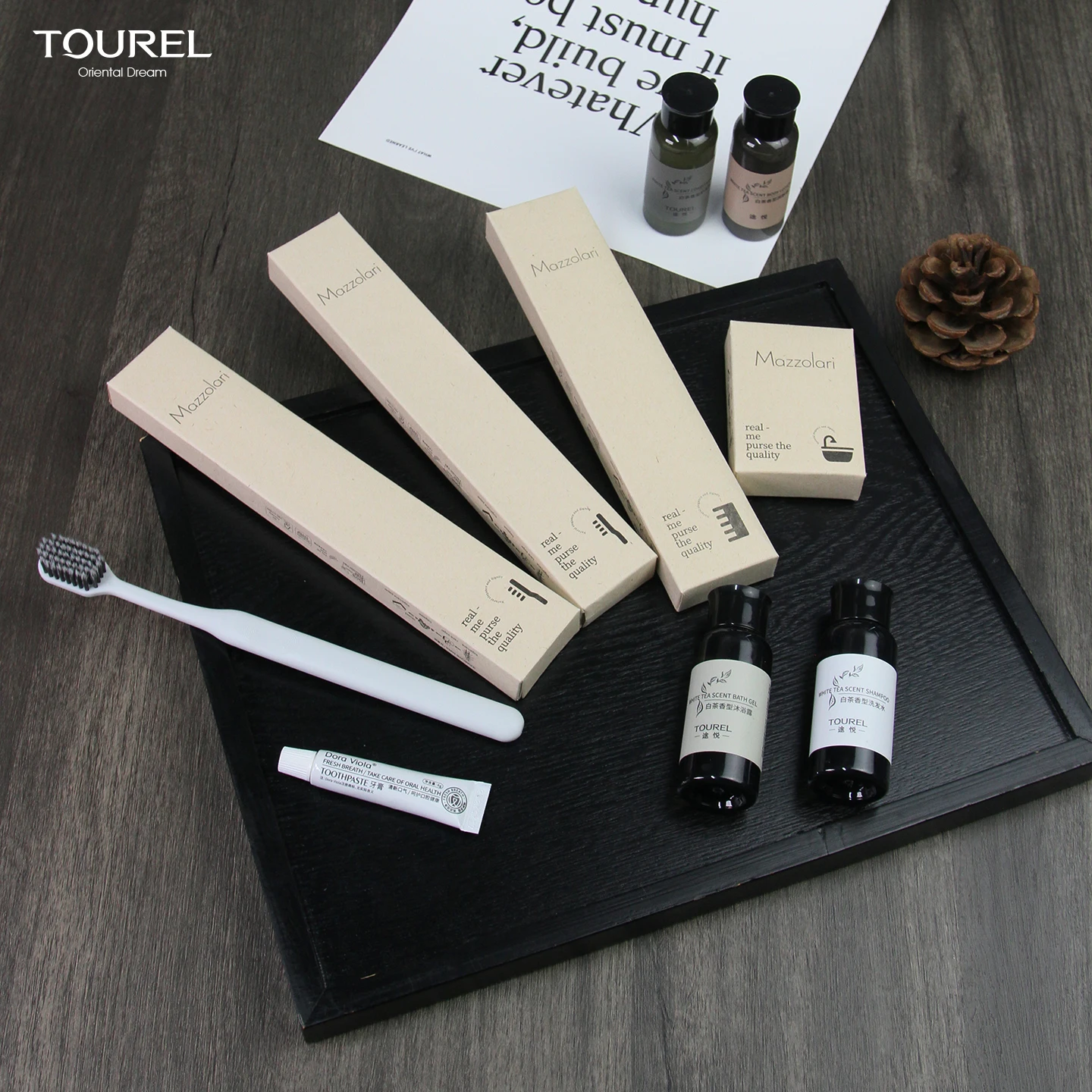 Luxury Custom Star Hotel Room Amenities Set Disposable Toiletries Amenity Kit With Toothbrush Comb Hotel Slippers